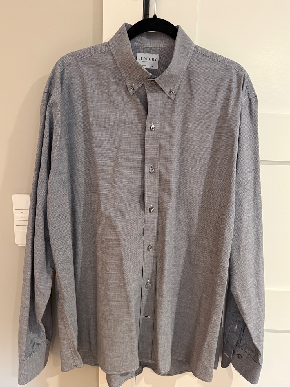Ledbury Men's Gray Button-Down Dress Shirt